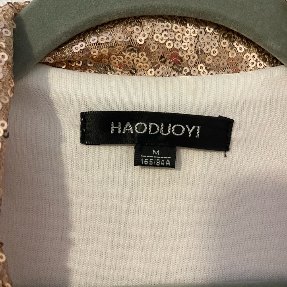 HAODUOYI Shimmering Gold Sequin Top - Picture 5 of 5